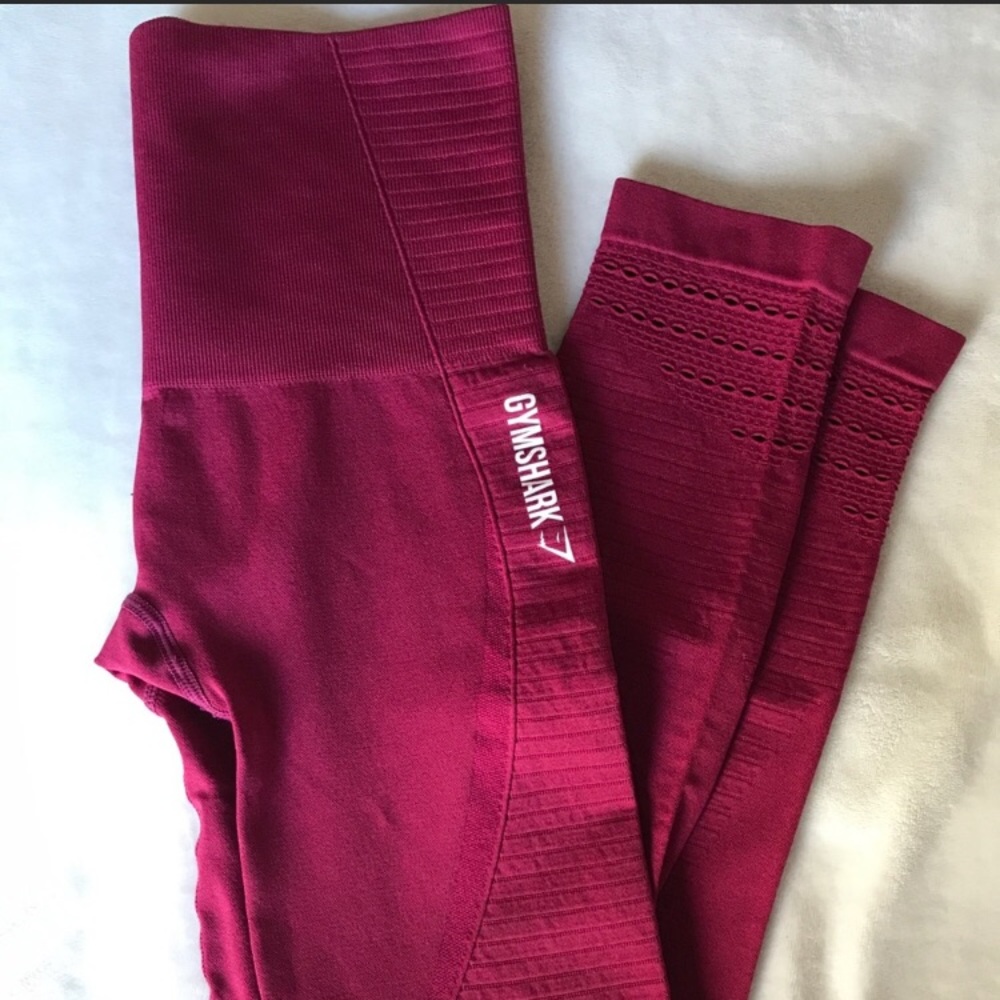 Seamless Energy high waisted cropped leggings ❤️